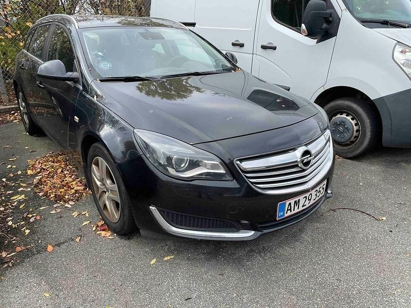 Gebraucht Opel Insignia 140 PS (102 kW) 2014 Schwarz Kombi