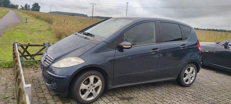 Blau Gebraucht 2006 Mercedes A160 Classic Van / Kleinbus | 800 € - Bild 1/4