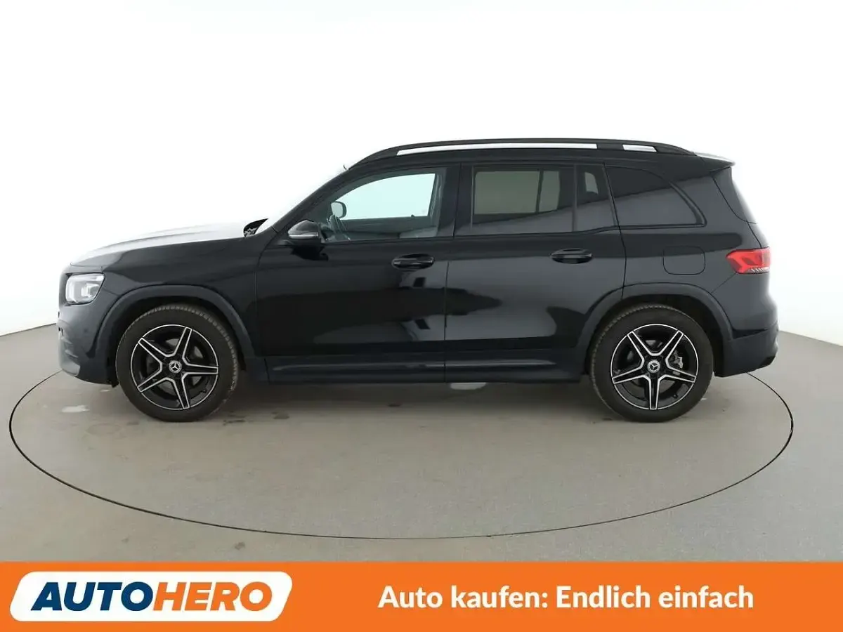 Gebraucht Mercedes GLB200 AMG line 163 PS (119 kW) 2022 Kosmosschwarz SUV