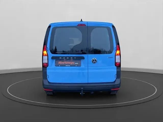 Usata VW Caddy 90 CV (66 kW) 2022 Blu Monovolume