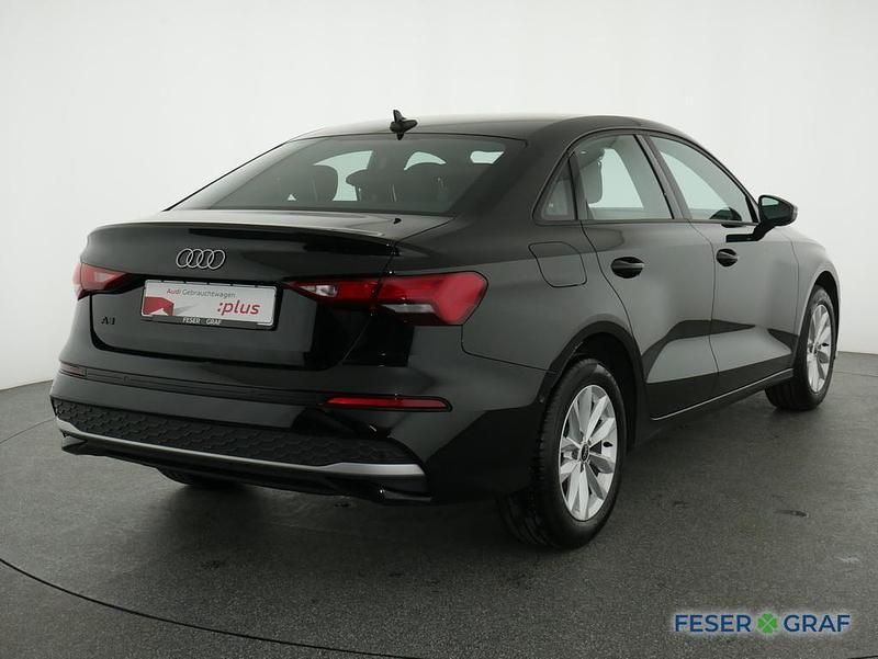 Gebraucht Audi A3 Ambiente 116 PS (85 kW) 2024 Brillantschwarz Limousine