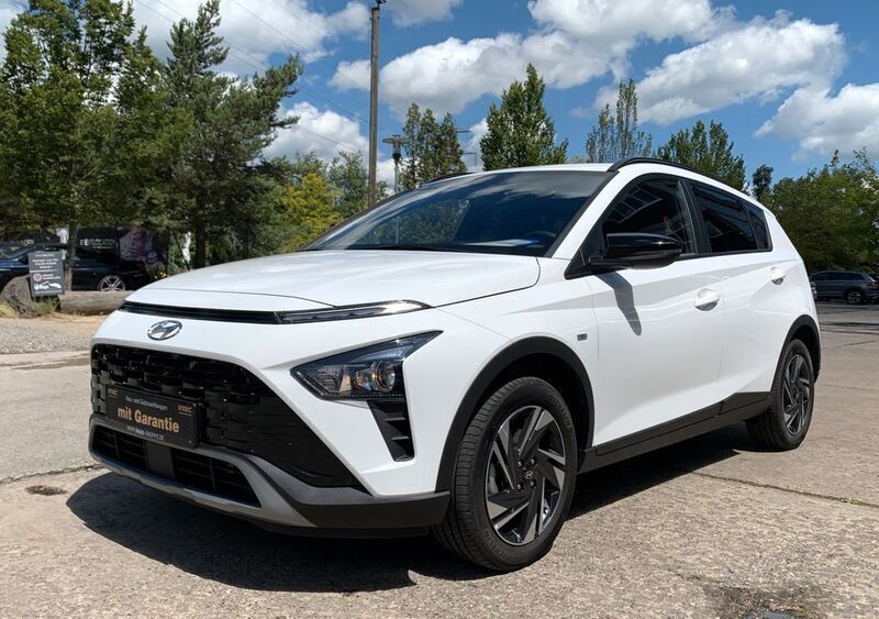 Weiß Gebraucht 2023 Hyundai Bayon GO! SUV | 18.700 € (Guter Preis) - Bild 1/2