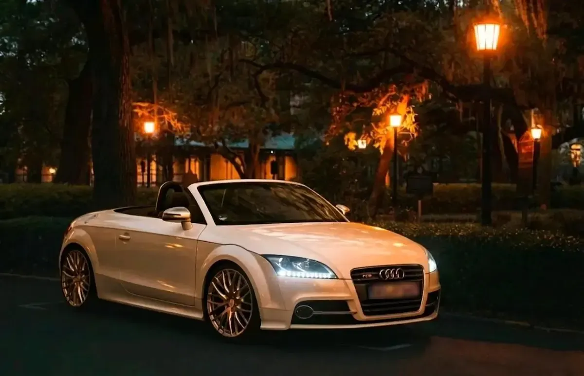 Gebraucht Audi TT Roadster Premium 272 PS (200 kW) 2012 Weiß Cabrio