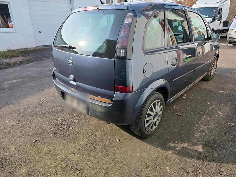 Gebraucht Opel Meriva 105 PS (77 kW) 2009 Blau Van / Kleinbus