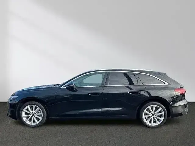 Gebraucht Audi A5 Sport 150 PS (110 kW) 2025 Mythosschwarz Kombi