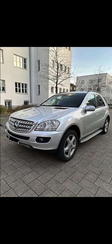 Gebraucht Mercedes ML280 190 PS (139 kW) 2006 Silber SUV