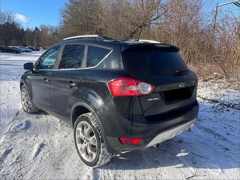 Gebraucht Ford Kuga Titanium 160 PS (117 kW) 2010 Schwarz SUV
