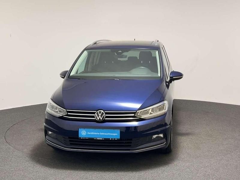 Gebraucht VW Touran Highline 150 PS (110 kW) 2023 Blau Van / Kleinbus