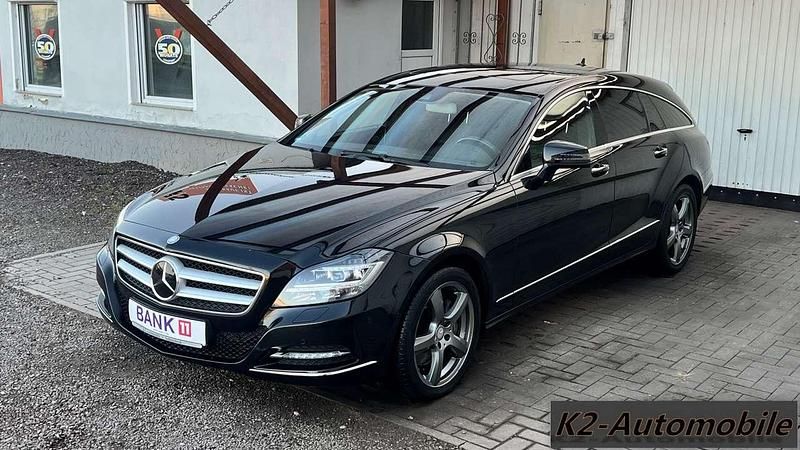 Gebraucht Mercedes CLS350 265 PS (194 kW) 2012 Obsidianschwarz  metalliclack Kombi