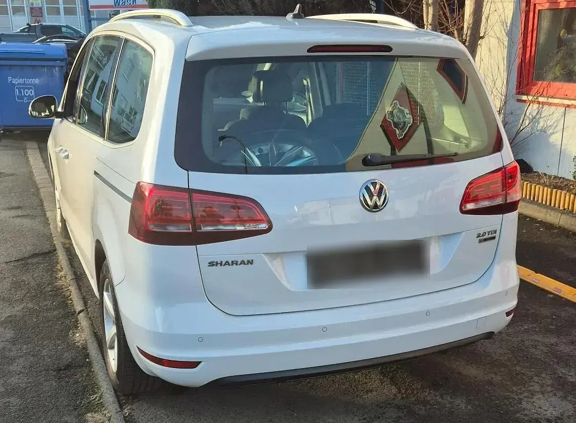 Gebraucht VW Sharan 150 PS (110 kW) 2016 Weiß Van / Kleinbus