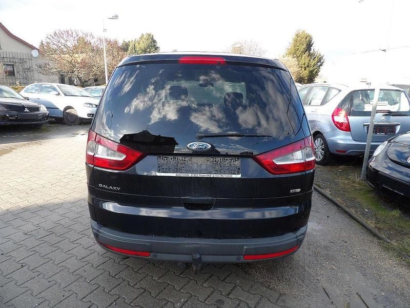 Gebraucht Ford Galaxy Trend 140 PS (102 kW) 2007 Pantherschwarz metallic Van / Kleinbus
