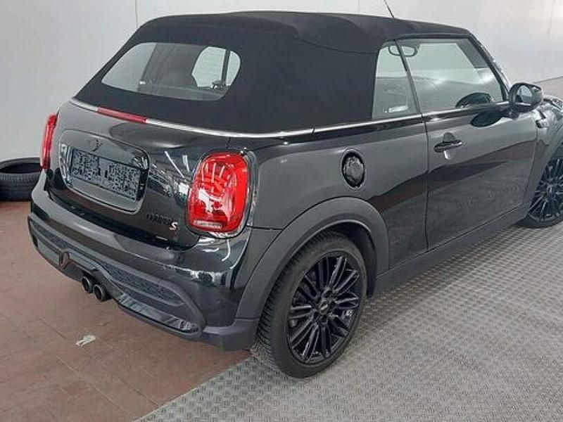 Gebraucht Mini Cooper S 178 PS (130 kW) 2023 Schwarz Kleinwagen