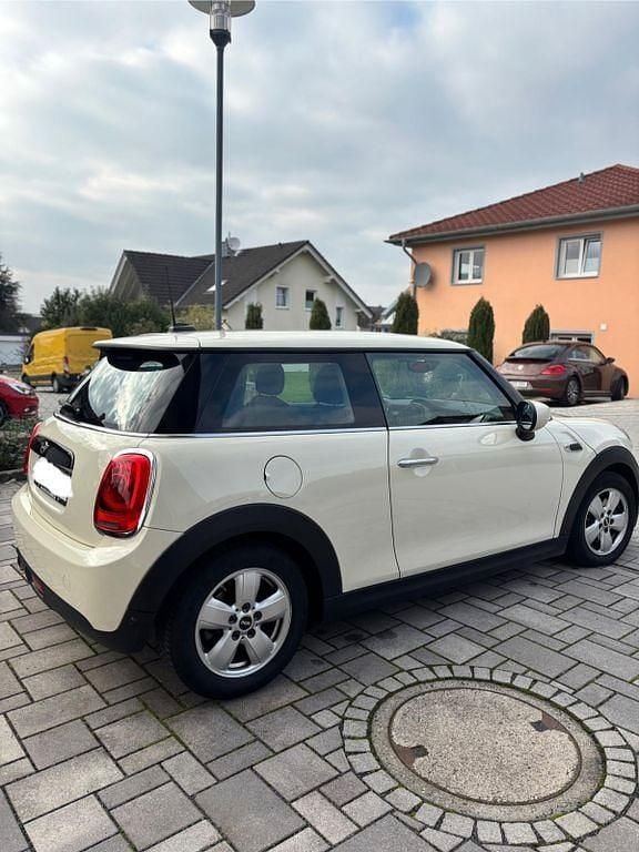 Gebraucht Mini Cooper Pepper 136 PS (100 kW) 2019 Weiß Kleinwagen