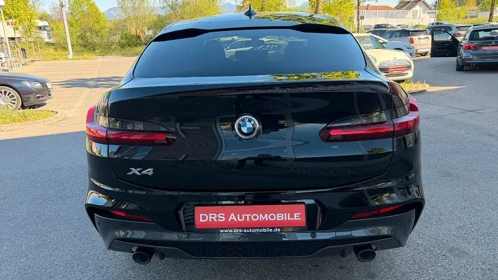 Gebraucht BMW X4 M Sport 286 PS (210 kW) 2021 Black sapphire metallic SUV