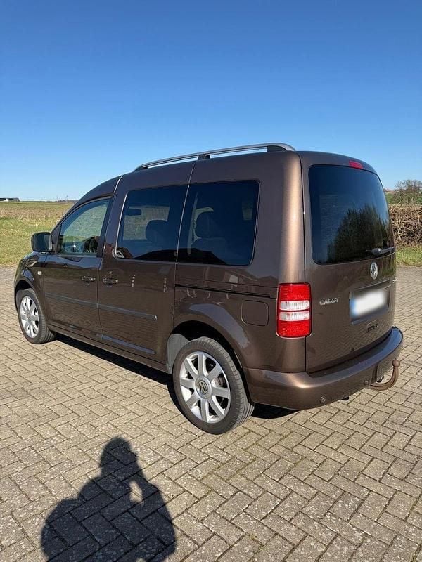 Gebraucht VW Caddy Highline 140 PS (102 kW) 2011 Braun Van / Kleinbus