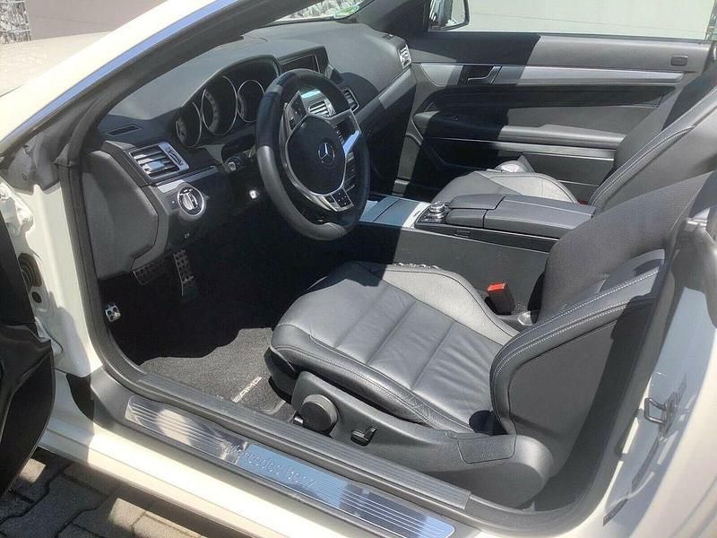 Gebraucht Mercedes E250 AMG 204 PS (150 kW) 2016 Weiß Cabrio