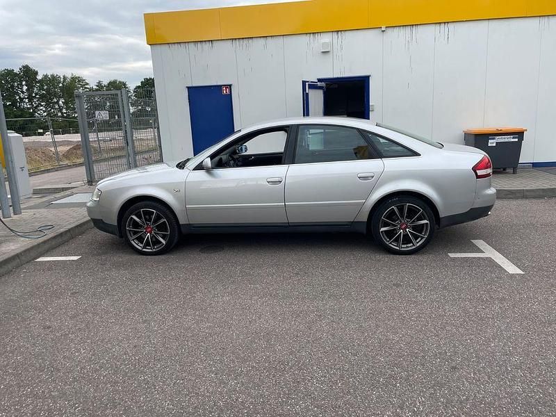 Silber Gebraucht 2001 Audi A6 Limousine | 1.950 € (Fairer Preis) - Bild 1/4