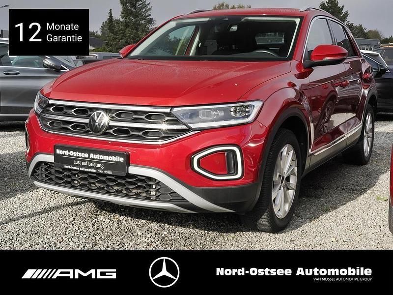 Kings red metallic Gebraucht 2023 VW T-Roc Style SUV | 23.290 € (Guter Preis) - Bild 1/4
