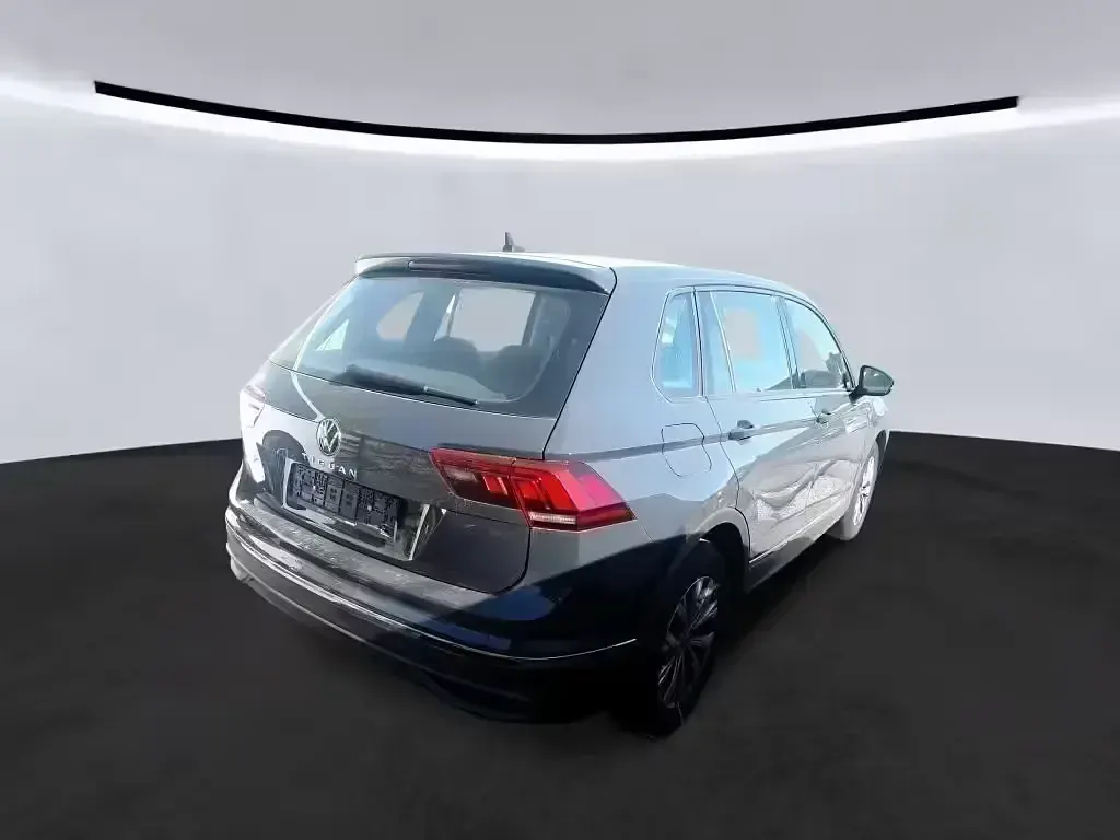 Gebraucht VW Tiguan 150 PS (110 kW) 2023 Grau SUV