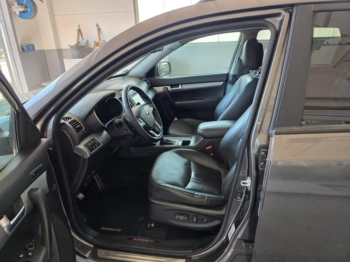 Gebraucht Kia Sorento 197 PS (144 kW) 2012 Grau SUV