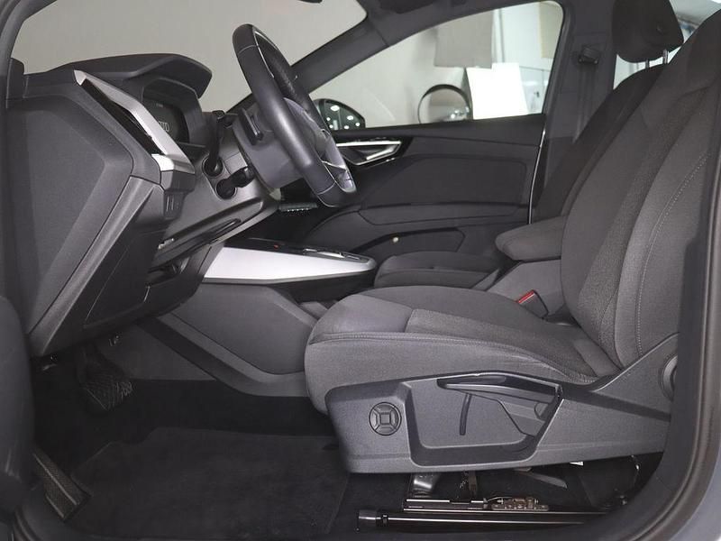 Gebraucht Audi Q4 e-tron Advanced Plus 150 kW (204 PS) 2023 Silber SUV