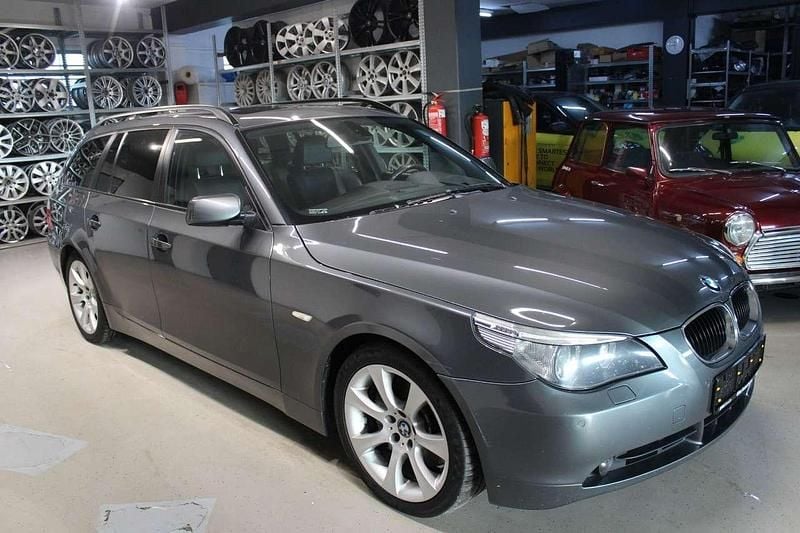 Gebraucht BMW 535 272 PS (200 kW) 2005 Titangrau ii metallic Kombi