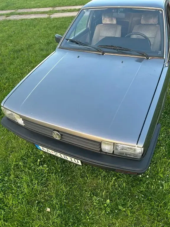Gebraucht VW Santana 90 PS (66 kW) 1985 Grau Limousine