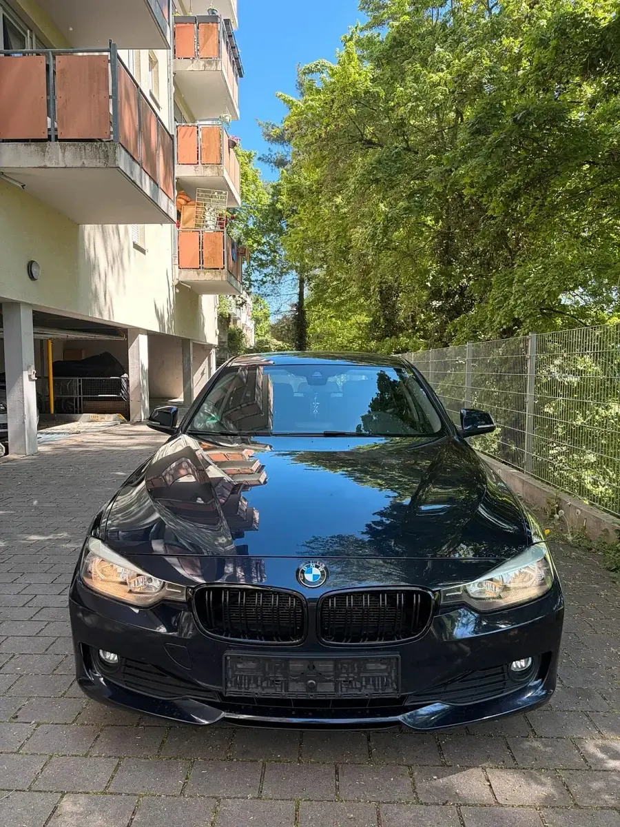 Usata BMW 318 143 CV (105 kW) 2014 Blu Station wagon