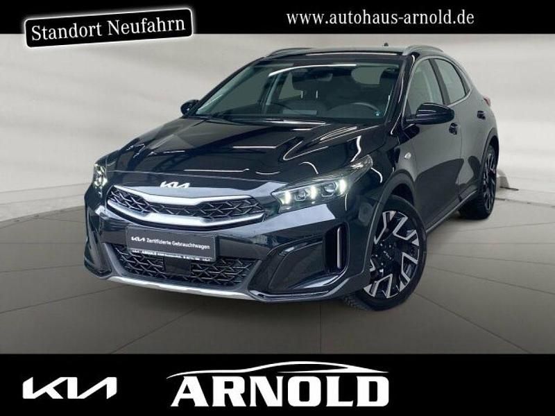 Zilinaschwarz metallic (metallic) Gebraucht 2024 Kia XCeed Vision SUV | 23.449 € (Superpreis) - Bild 1/4
