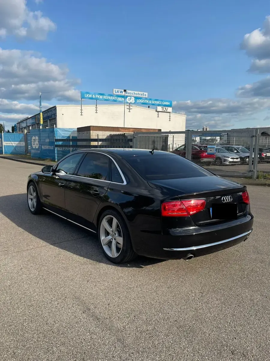 Gebraucht Audi A8L Ambiente 358 PS (263 kW) 2011 Blau Limousine