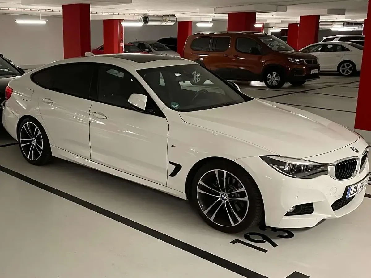 Gebraucht BMW 330 Gran Turismo M Sport 252 PS (185 kW) 2018 Weiß Coupé