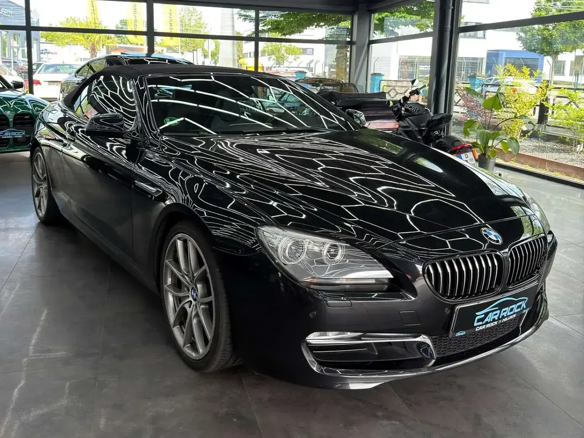 Gebraucht BMW 640 Cabriolet 320 PS (235 kW) 2011 Black sapphire metallic Cabrio