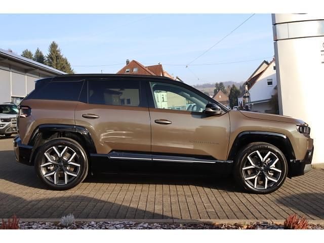 Neu Jeep Compass 156 kW (213 PS) 2026 Amazonia green/vulcano black (gruen) SUV