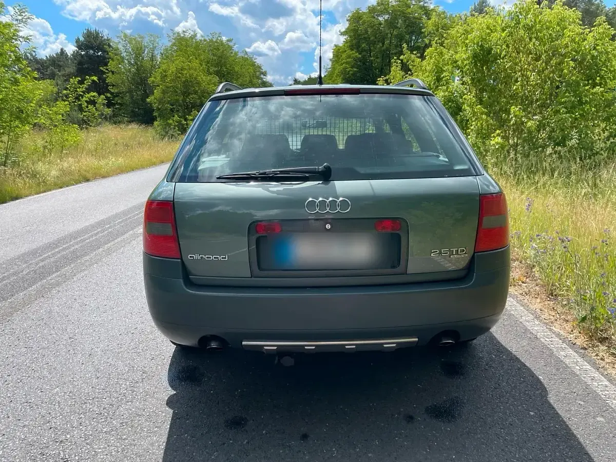 Gebraucht Audi A6 180 PS (132 kW) 2001 Grün Kombi