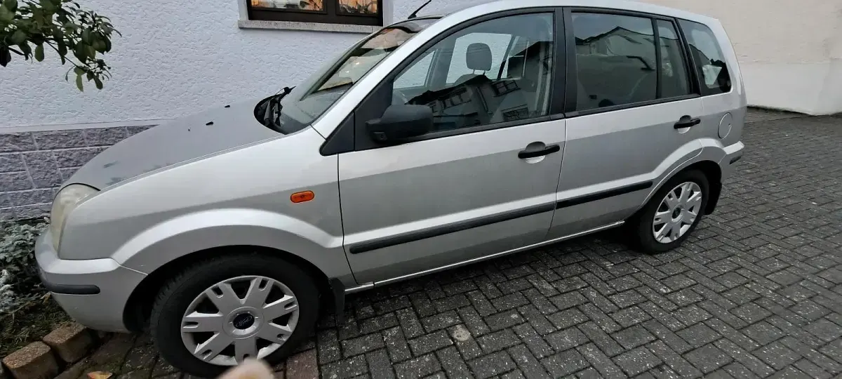 Brugt Ford Fusion 2004 Sølv Hatchback
