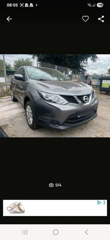 Grau Gebraucht 2015 Nissan Qashqai Visia SUV | 6.900 € (Superpreis) - Bild 1/4