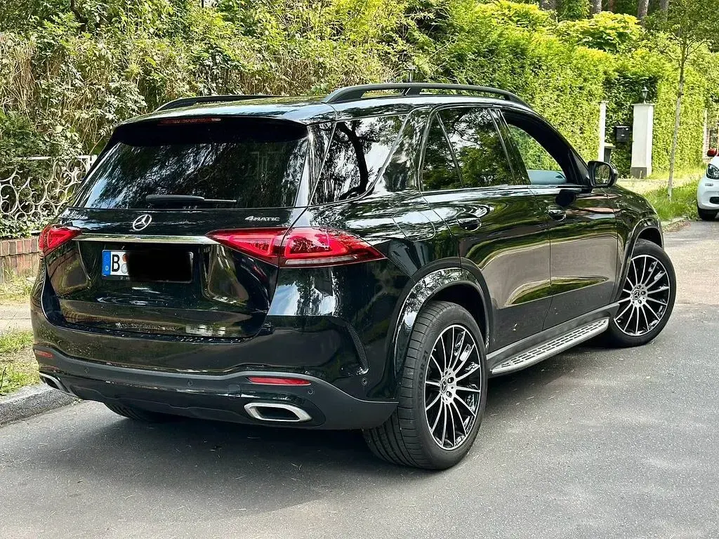Gebraucht Mercedes GLE350 AMG 194 PS (142 kW) 2022 Schwarz SUV