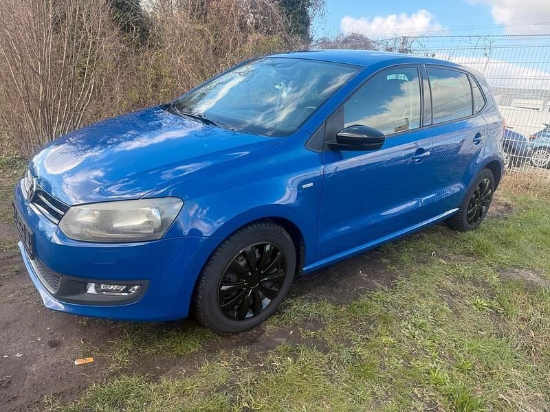 Gebraucht VW Polo 80 PS (58 kW) 2012 Blau Kleinwagen