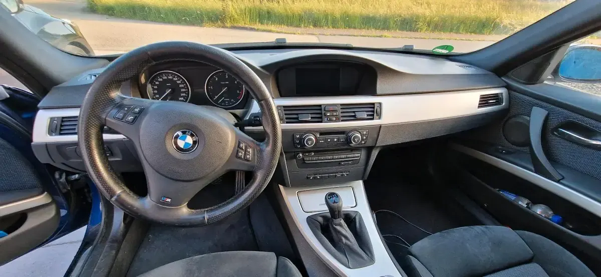Gebraucht BMW 320 M Sport 177 PS (130 kW) 2008 Blau Kombi
