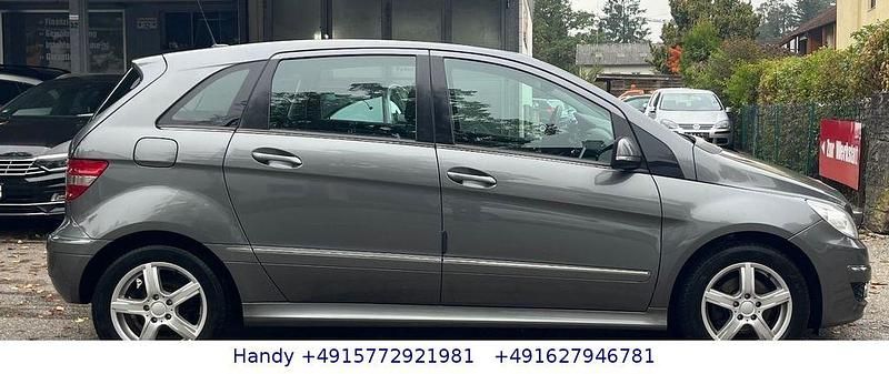 Gebraucht Mercedes B180 109 PS (80 kW) 2008 Mountaingrau Van / Kleinbus