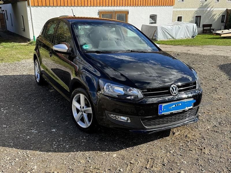 Schwarz Gebraucht 2014 VW Polo Black Edition Limousine | 9.000 € (Teuer) - Bild 1/4