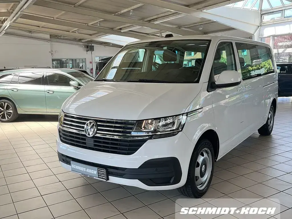 Gebraucht VW Multivan Comfortline 199 PS (146 kW) 2021 Weiß Van / Kleinbus