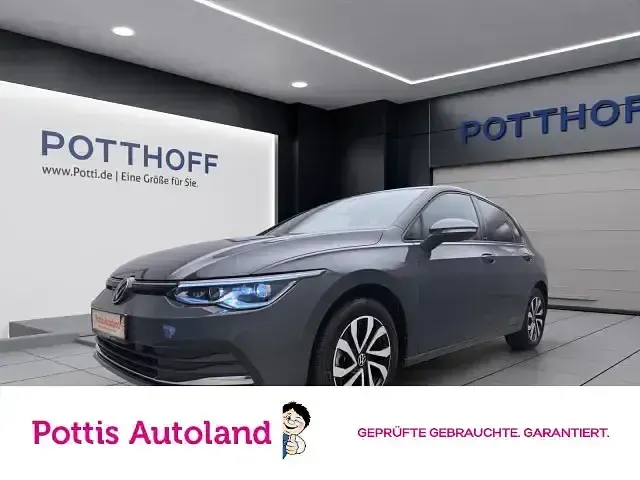 Gebraucht VW Golf VIII Active 150 PS (110 kW) 2023 Limousine