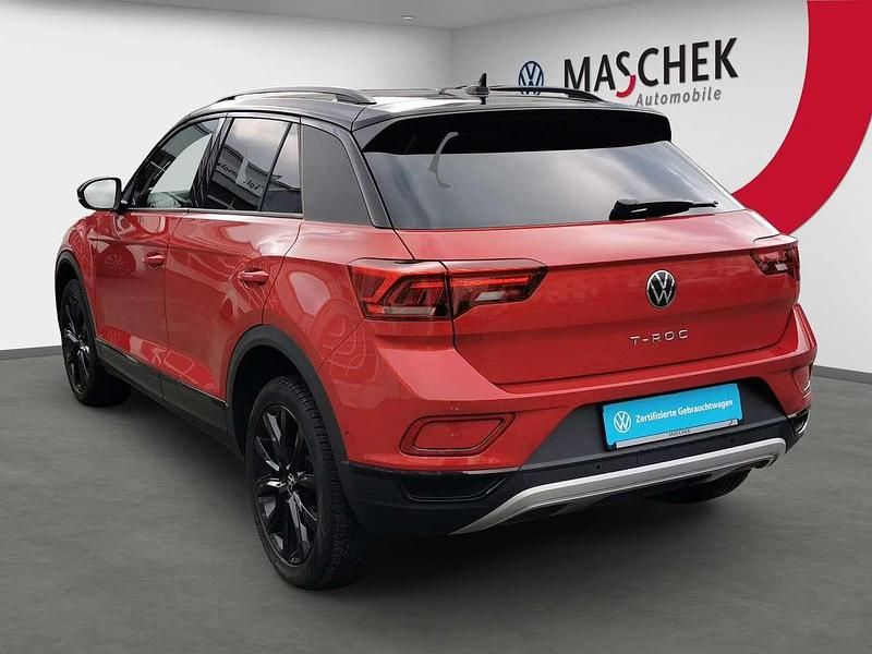 Gebraucht VW T-Roc Style 110 PS (80 kW) 2023 Kings red metallic schwarz SUV