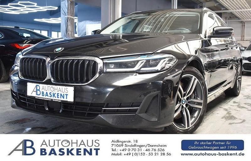 Schwarz Gebraucht 2022 BMW 540 Sport Line Kombi | 34.890 € (Superpreis) - Bild 1/4