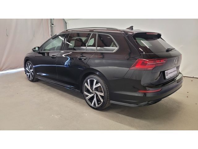 Gebraucht VW Golf VIII Style 150 PS (110 kW) 2024 Grenadillschwarz metallic Kombi