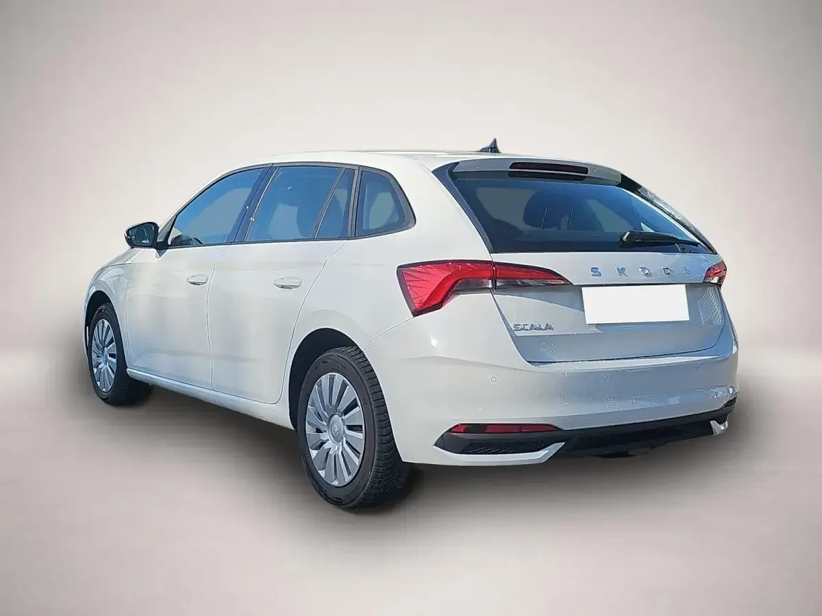 Gebraucht Skoda Scala Essence 116 PS (85 kW) 2024 Manufacturer Kleinwagen