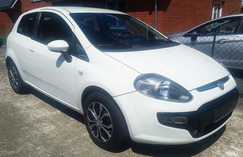 Other Gebraucht 2011 Fiat Punto Pop Kleinwagen | 2.190 € (Fairer Preis) - Bild 1/4