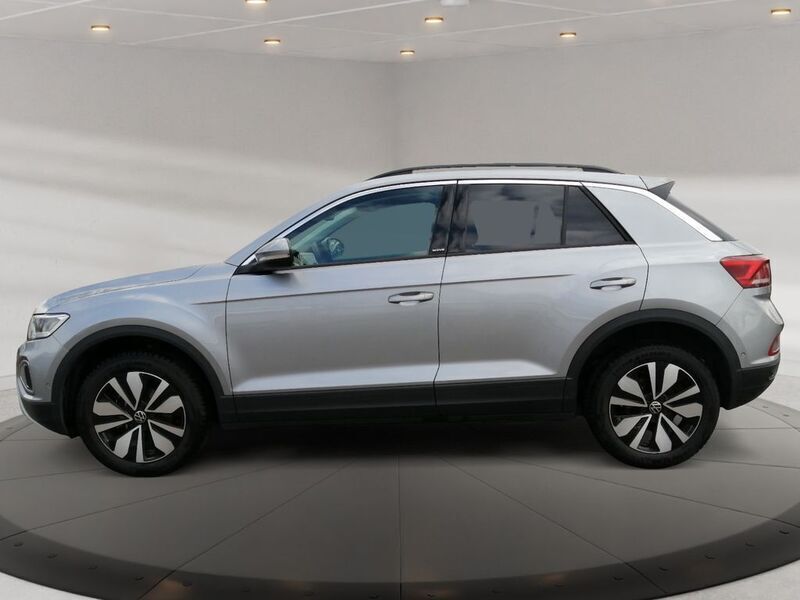 Gebraucht VW T-Roc Move 116 PS (85 kW) 2023 Andere farbe SUV