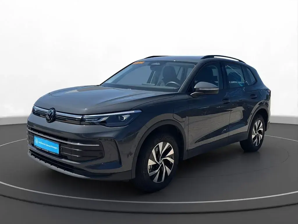 Gebraucht VW Tiguan Life 204 PS (150 kW) 2025 Grau SUV